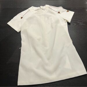 Vintage White Short Sleeve Tee with Brown Accent Arrows